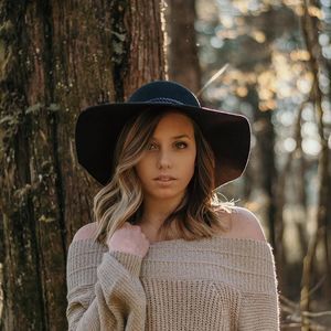 Meet your Posher, Breena